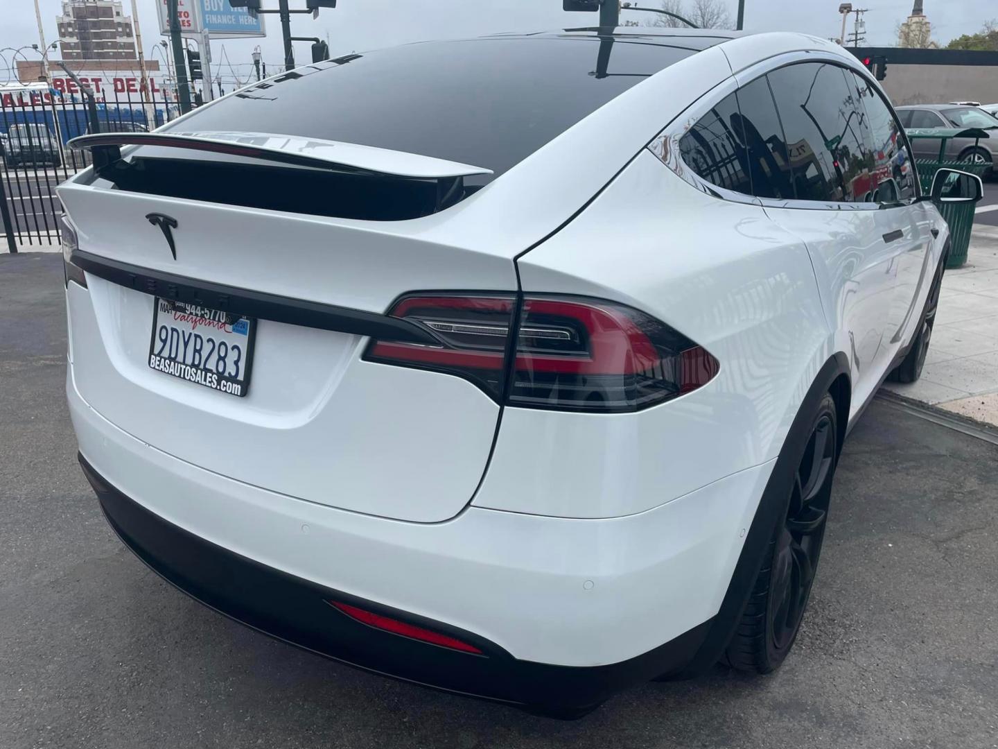 2018 WHITE /BLACK Tesla Model X (5YJXCAE28JF) , located at 744 E Miner Ave, Stockton, CA, 95202, (209) 944-5770, 37.956863, -121.282082 - PLUS TAXES AND FEES - Photo#15